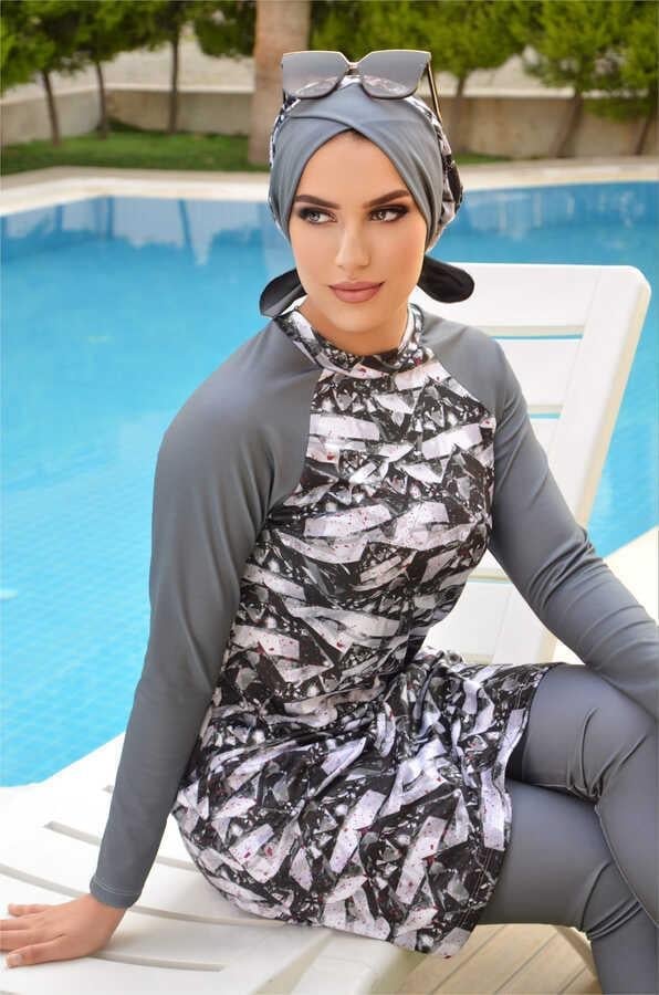 Füme Siyah Desenli Tesettür Mayo Takım