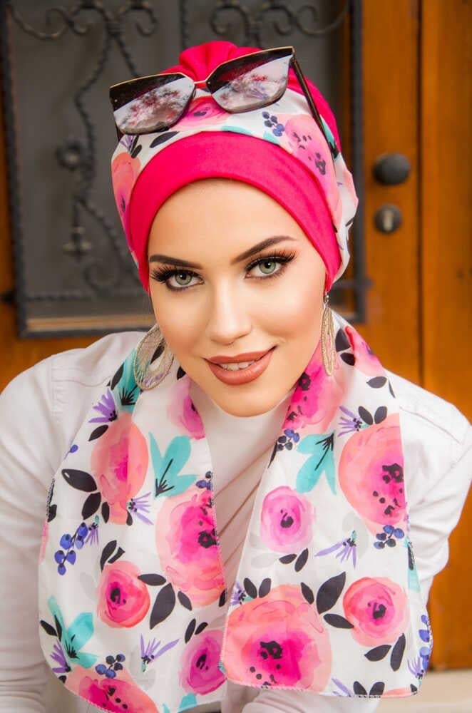 Fuşya Çiçek Desen Fularlı Bone