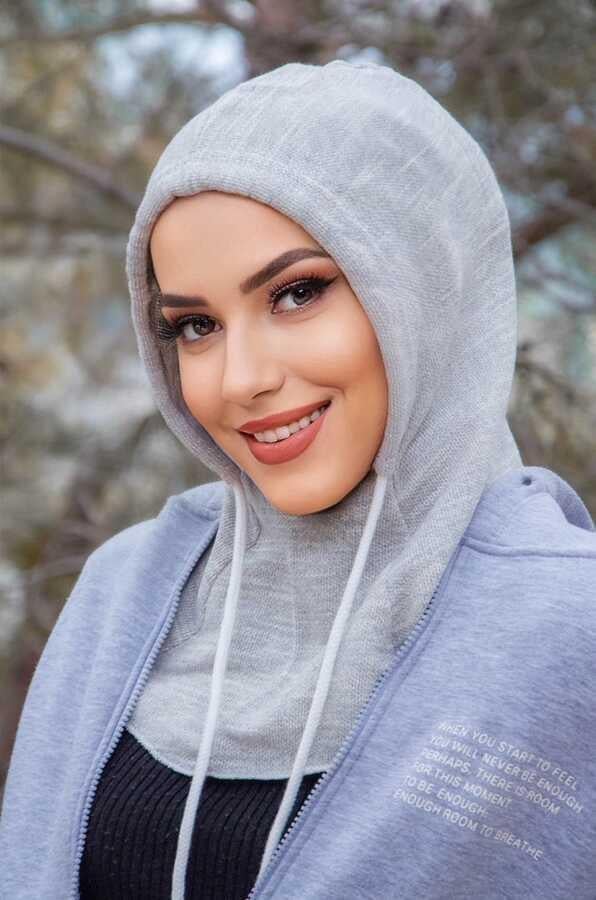 Gri Fitilli Bağcıklı Kapüşon Bone