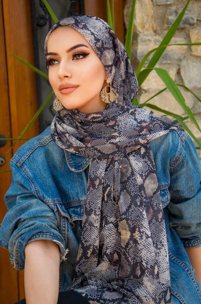 Gri Yılan Desenli Bone Hazır Şal