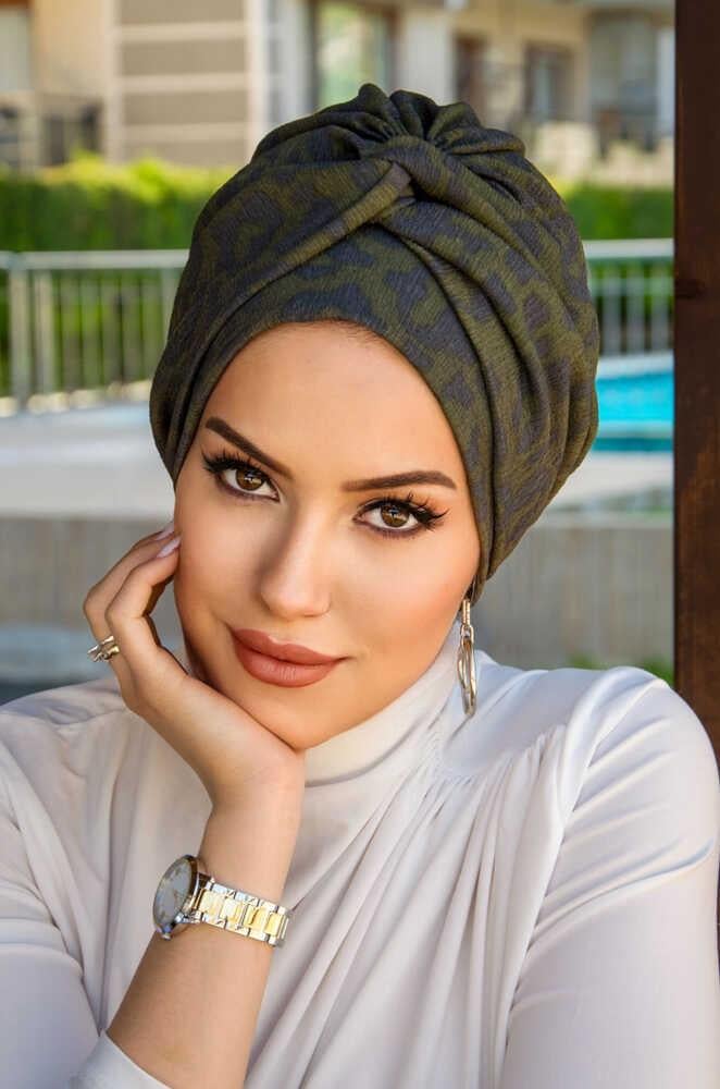 Haki Desenli Burgu Detaylı Bone