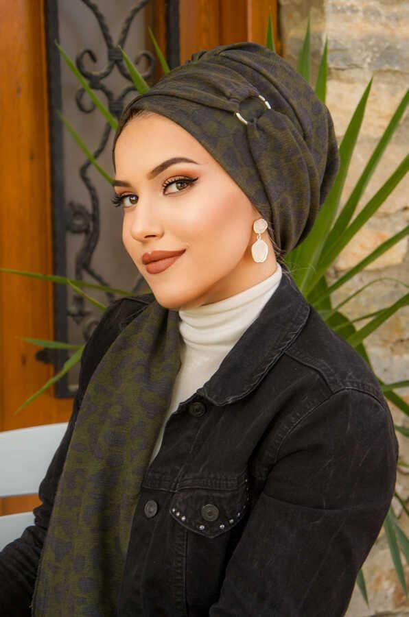 Haki Desenli Krınkıl Toka Detaylı Atkılı Bone