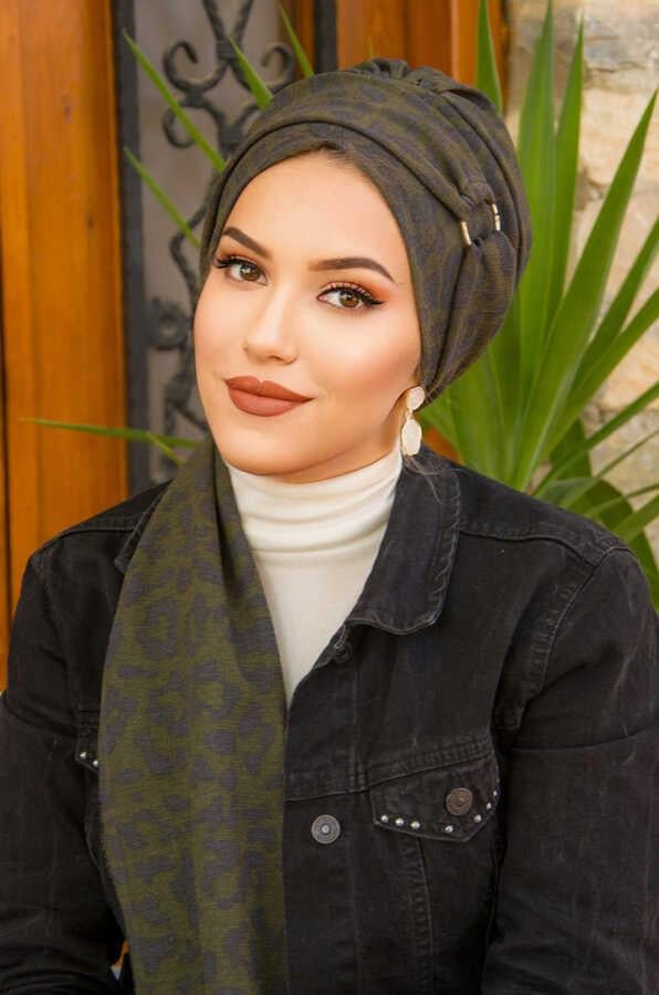 Haki Desenli Krınkıl Toka Detaylı Atkılı Bone