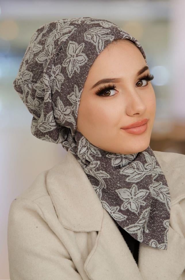 Haki Fiyonklu Kapitone Tesettür Bere