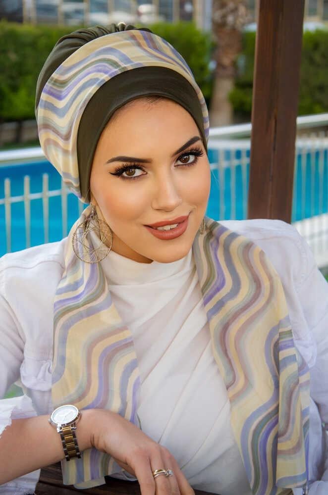 Haki Geometrik Desen Fularlı Bone