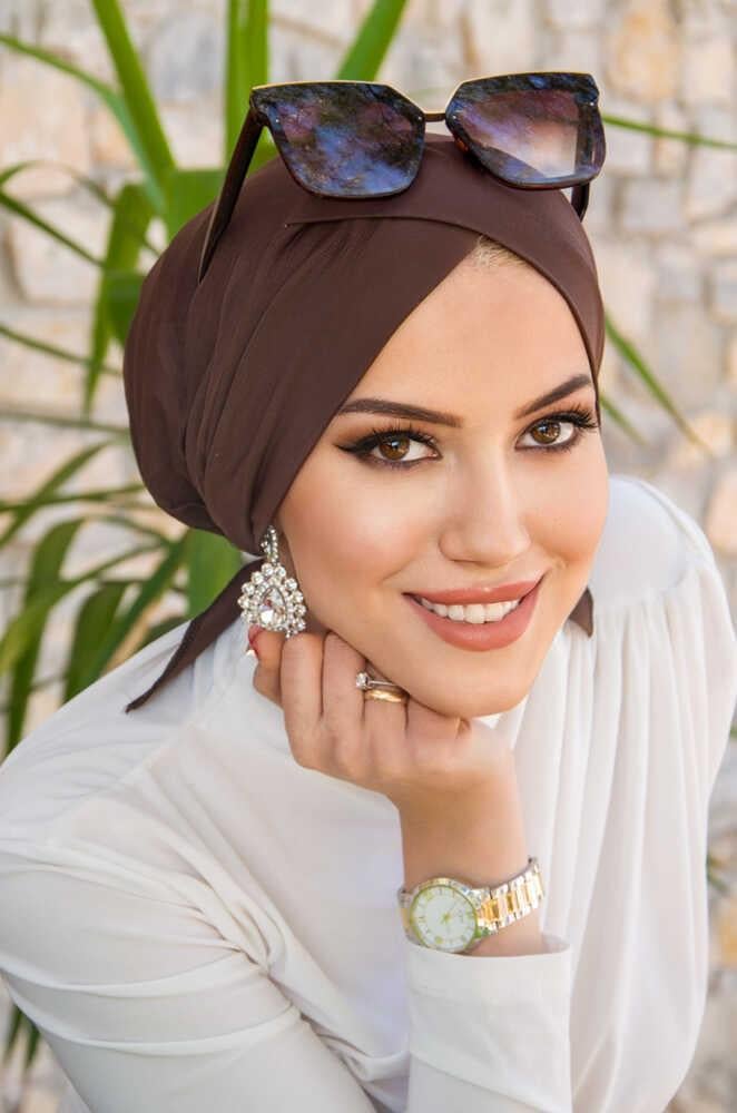 Kahve Çapraz Bantlı Bone