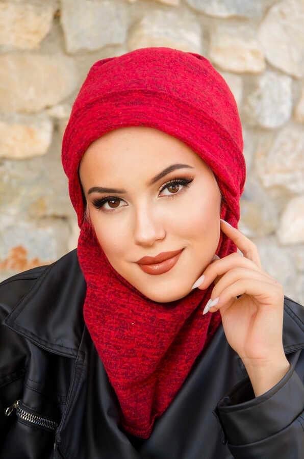 Kırmızı Desen Maskeli Bere