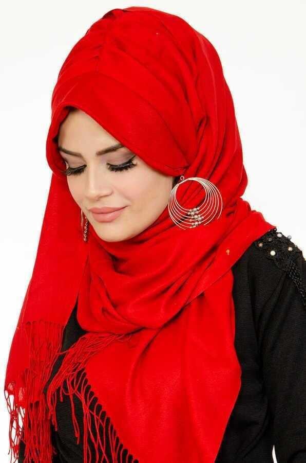 Kırmızı Şapkalı Şal