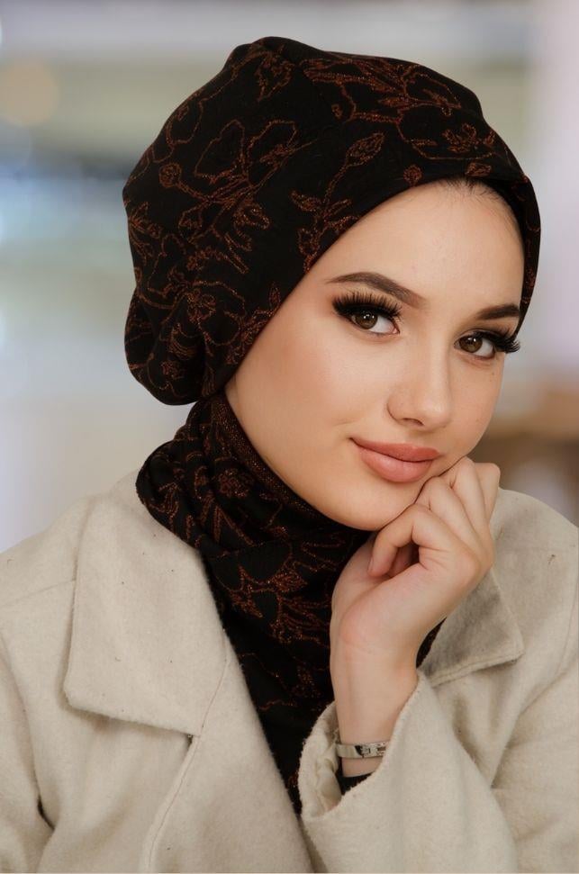 Kot Mavi Maskeli Bere