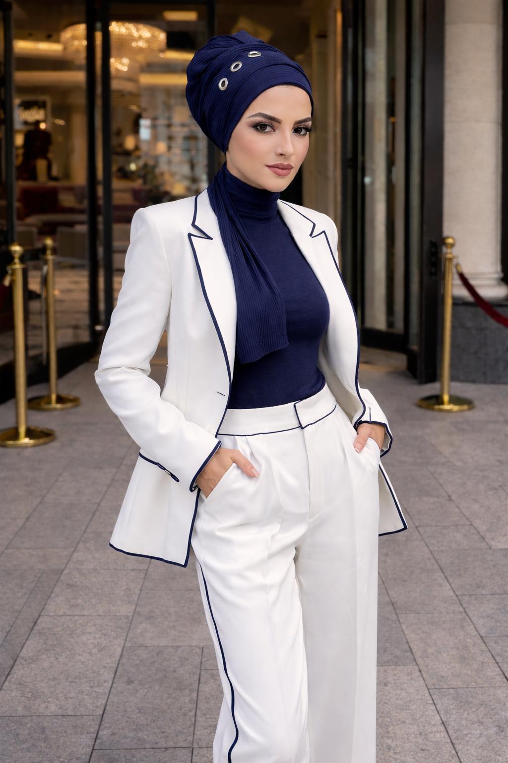 Lacivert Metal Detaylı Atkılı Bone