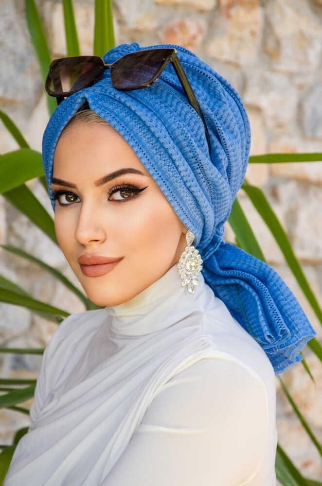 Mavi Dantel Tokalı Bone