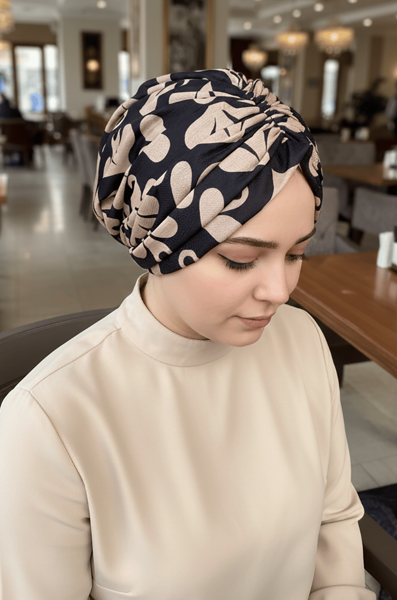 Mavi Tonlamalı Desenli Tokalı Bone