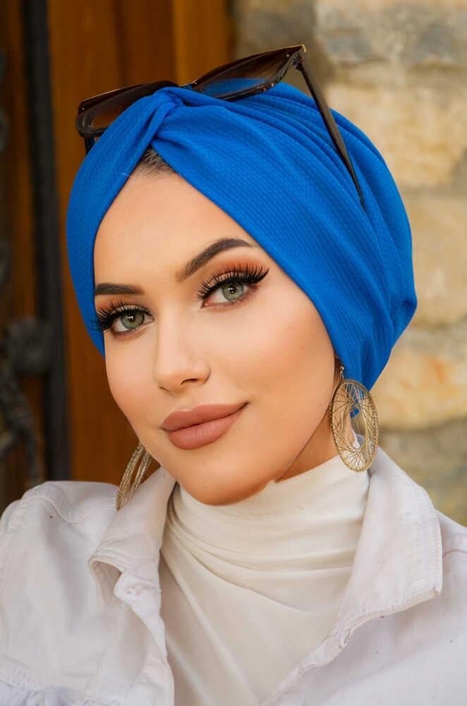 Saks Mavi Hazır Burgu Düğüm Bone