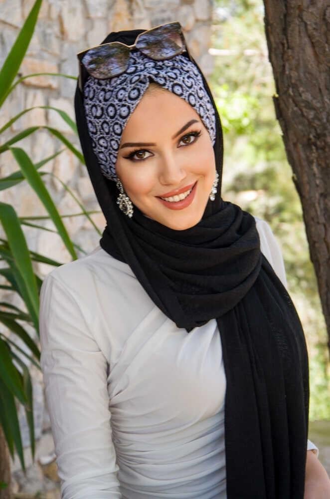 Siyah Beyaz  Büzgülü Hazır Şal