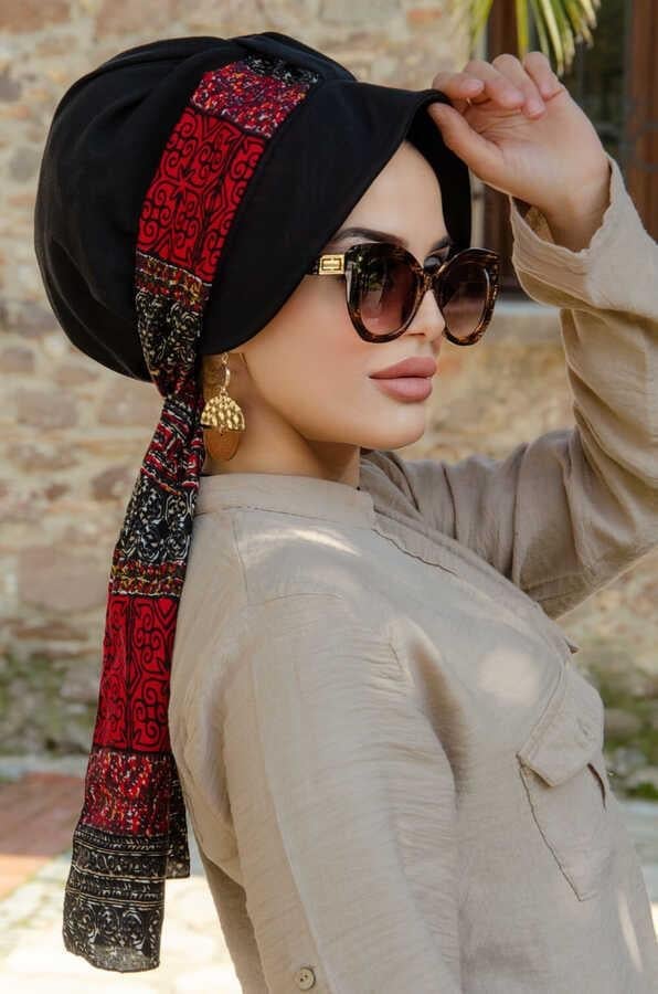 Siyah Bordo Etnik Desen Şapkalı Bone