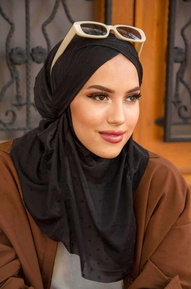 Siyah Ponpon Çapraz Bantlı Medium Size Hijab - Hazır Şal