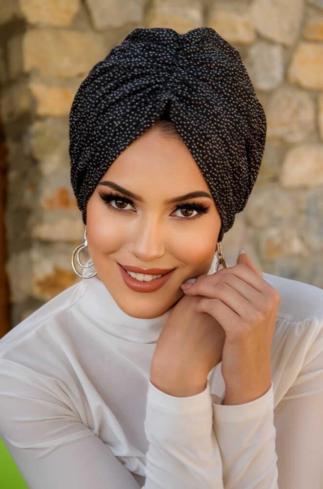 Siyah Puantiyeli Tokalı Bone