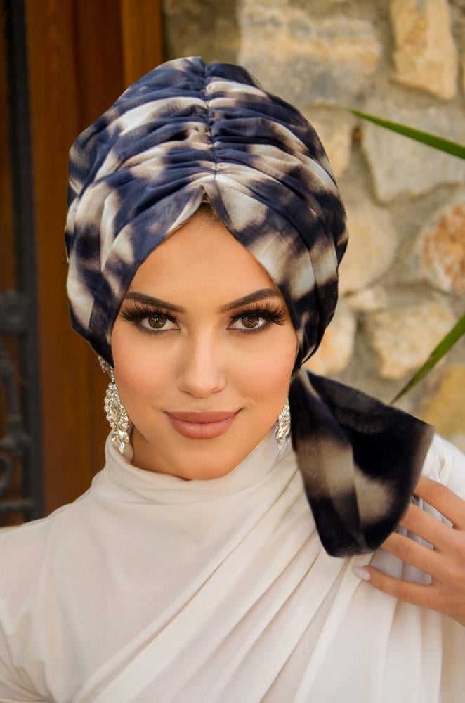 Siyah Zebra Şifon Tokalı Bone