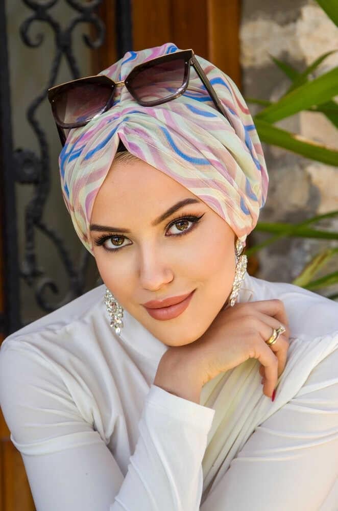 Soft Renkler Geometrik Desen Tül Tokalı Bone