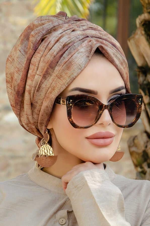 Taba Tonlamalı Desenli Tokalı Bone