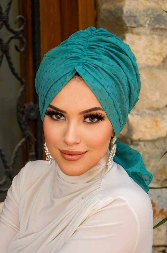 Yeşil Ponpon Tokalı Bone