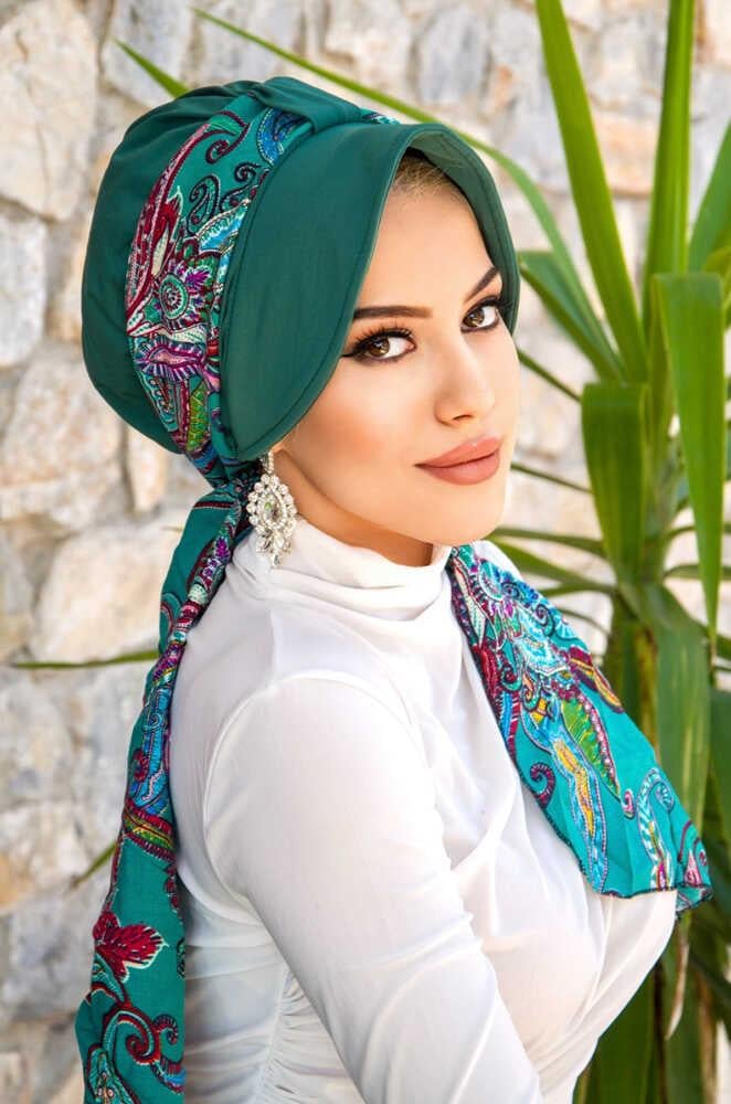 Zümrüt Etnik Desenli Şapka Bone