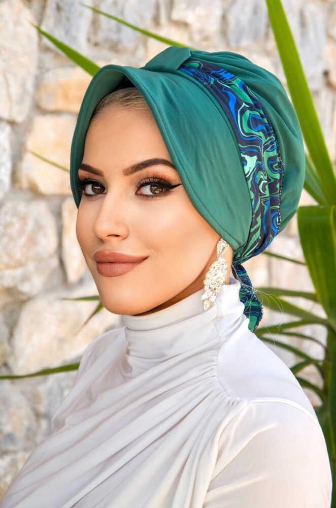 Zümrüt Renkli Bantlı Şapka Bone