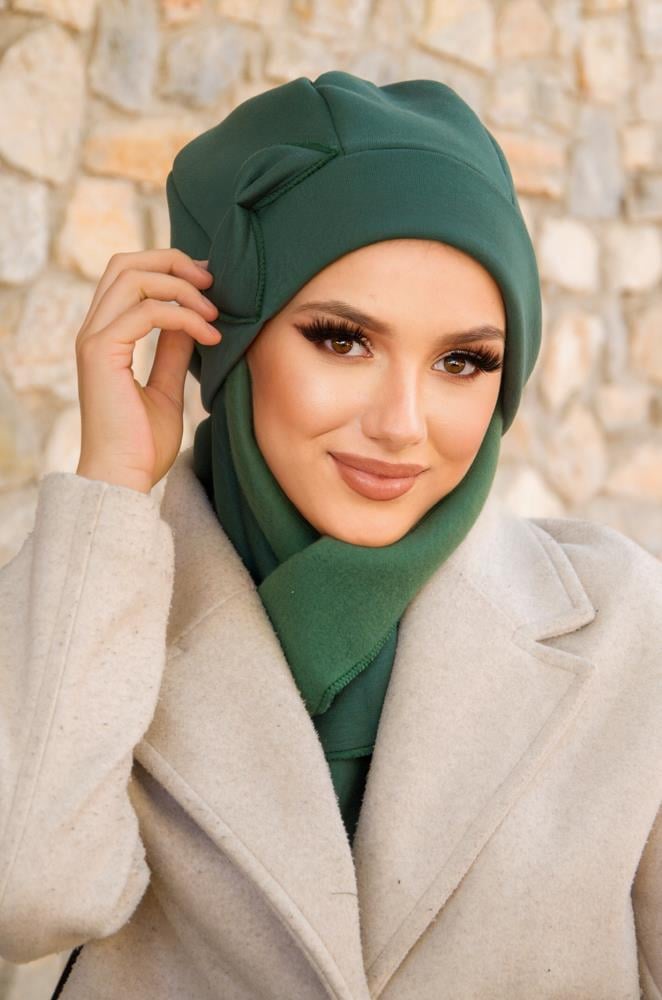 Zümrüt Yeşili Fiyonklu Tesettür Bere