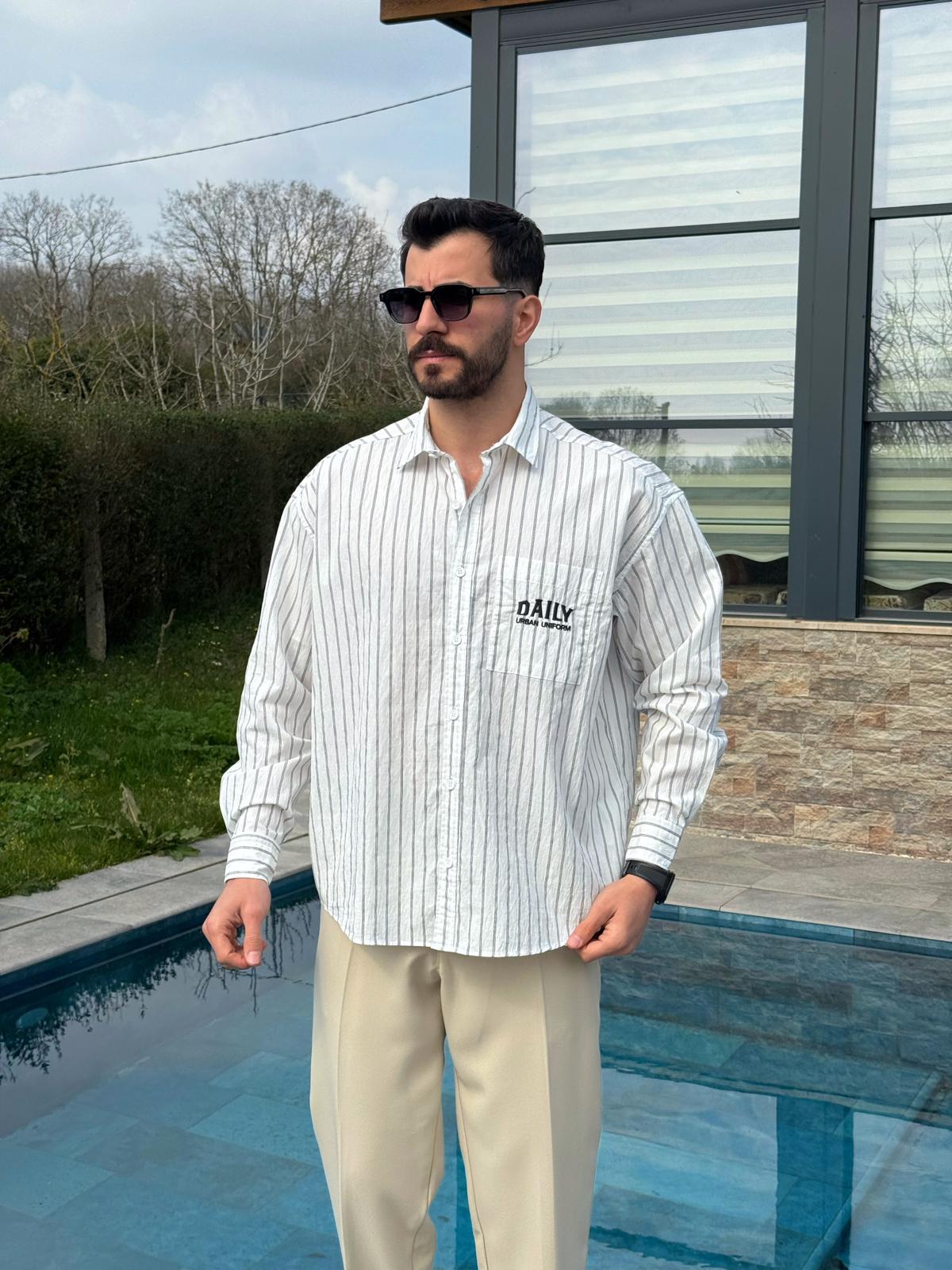 Beyaz Daily Nakışlı Çizgili Oversize Gömlek