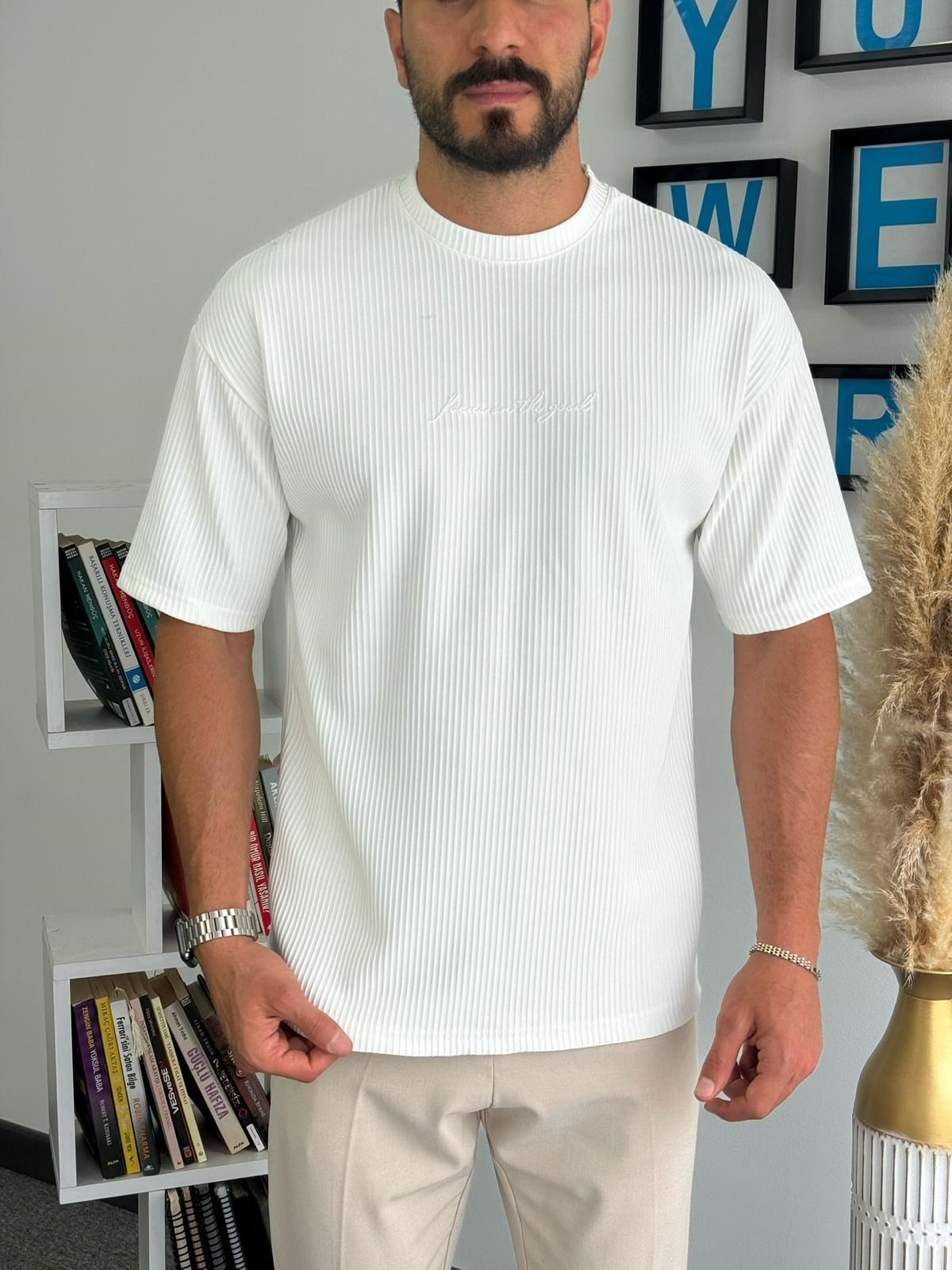 Beyaz Gövde Baskılı Fitilli Basic T-Shirt