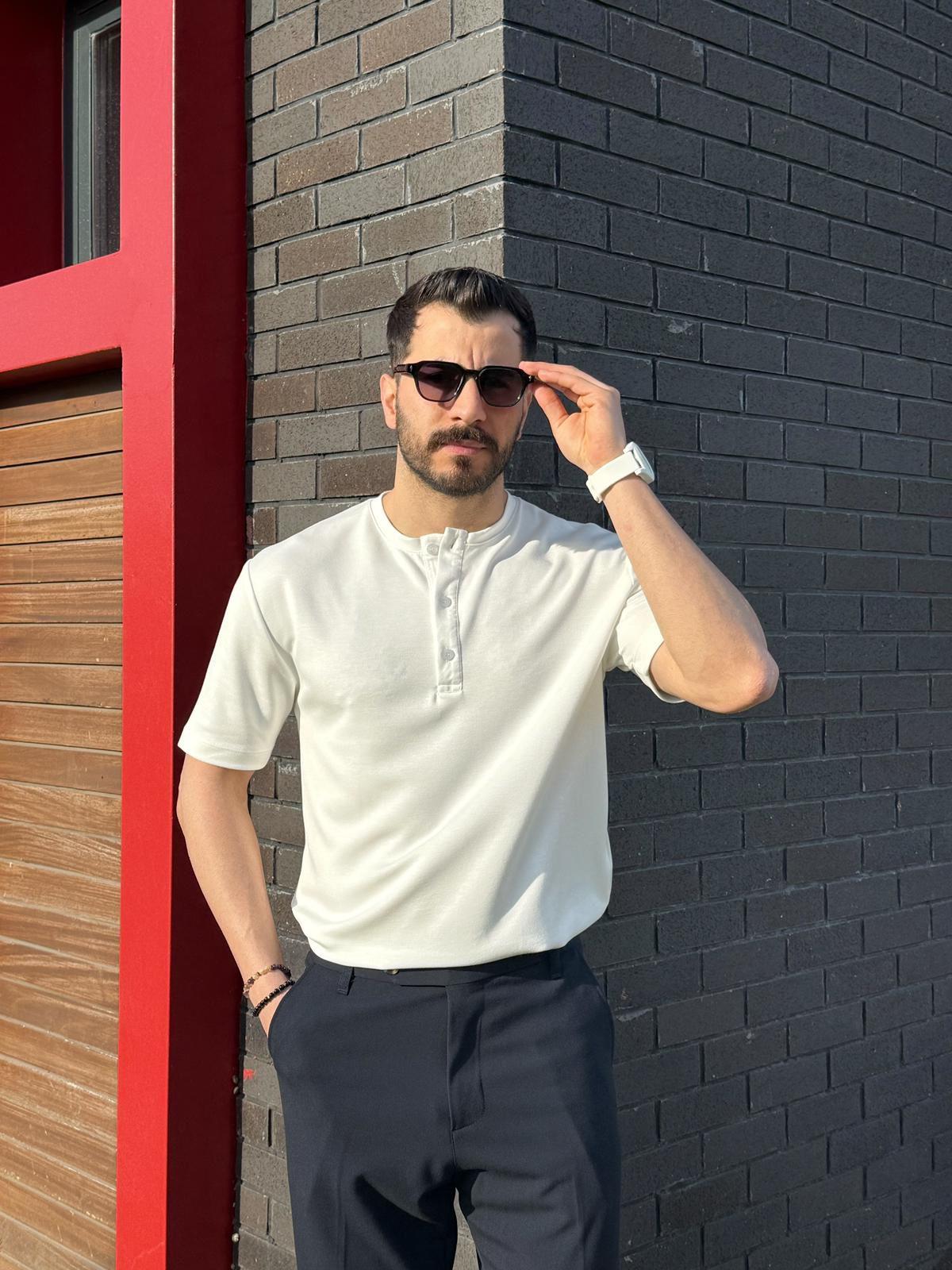 Beyaz Osyh Kumaş Oval Kesim T-Shirt
