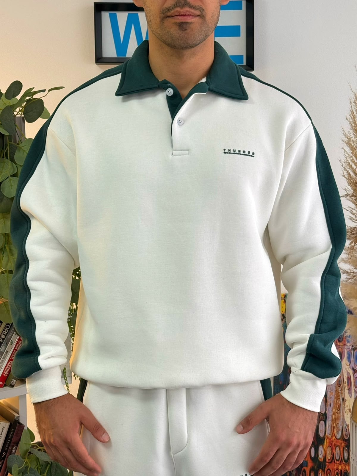 Beyaz Oversize Polo Yaka Kontrast Şeritli Şardonlu Eşofman Takımı