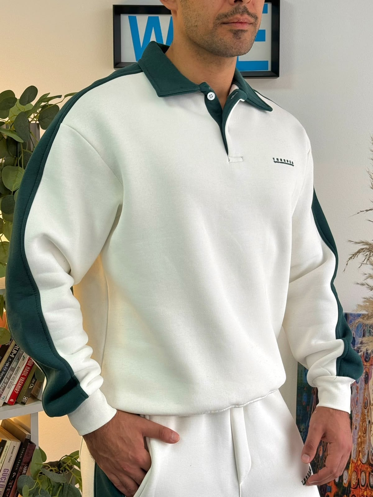 Beyaz Oversize Polo Yaka Kontrast Şeritli Şardonlu Eşofman Takımı