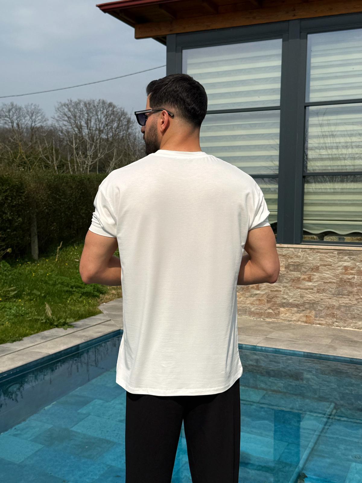 Beyaz Süet Kumaş T-Shirt