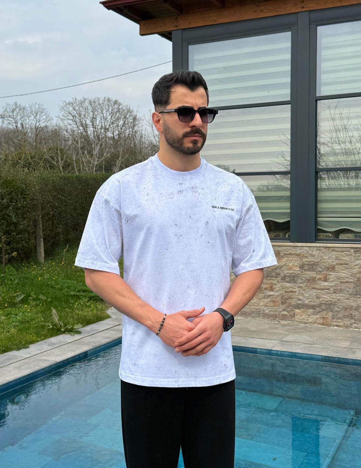 Beyaz Vintage Yıkamalı 7 Baskılı Oversize T-Shirt