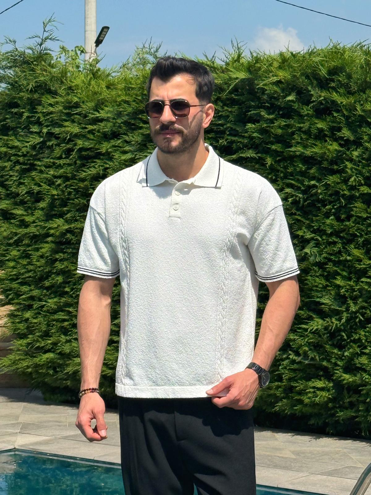 Beyaz Yazlık Dokulu Polo Yaka Triko Tişört