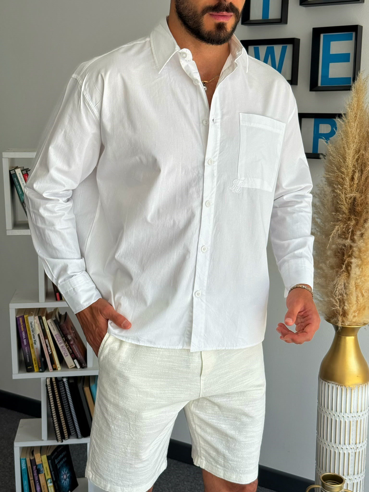 Beyaz Yazlık Oversize Baskılı Gömlek