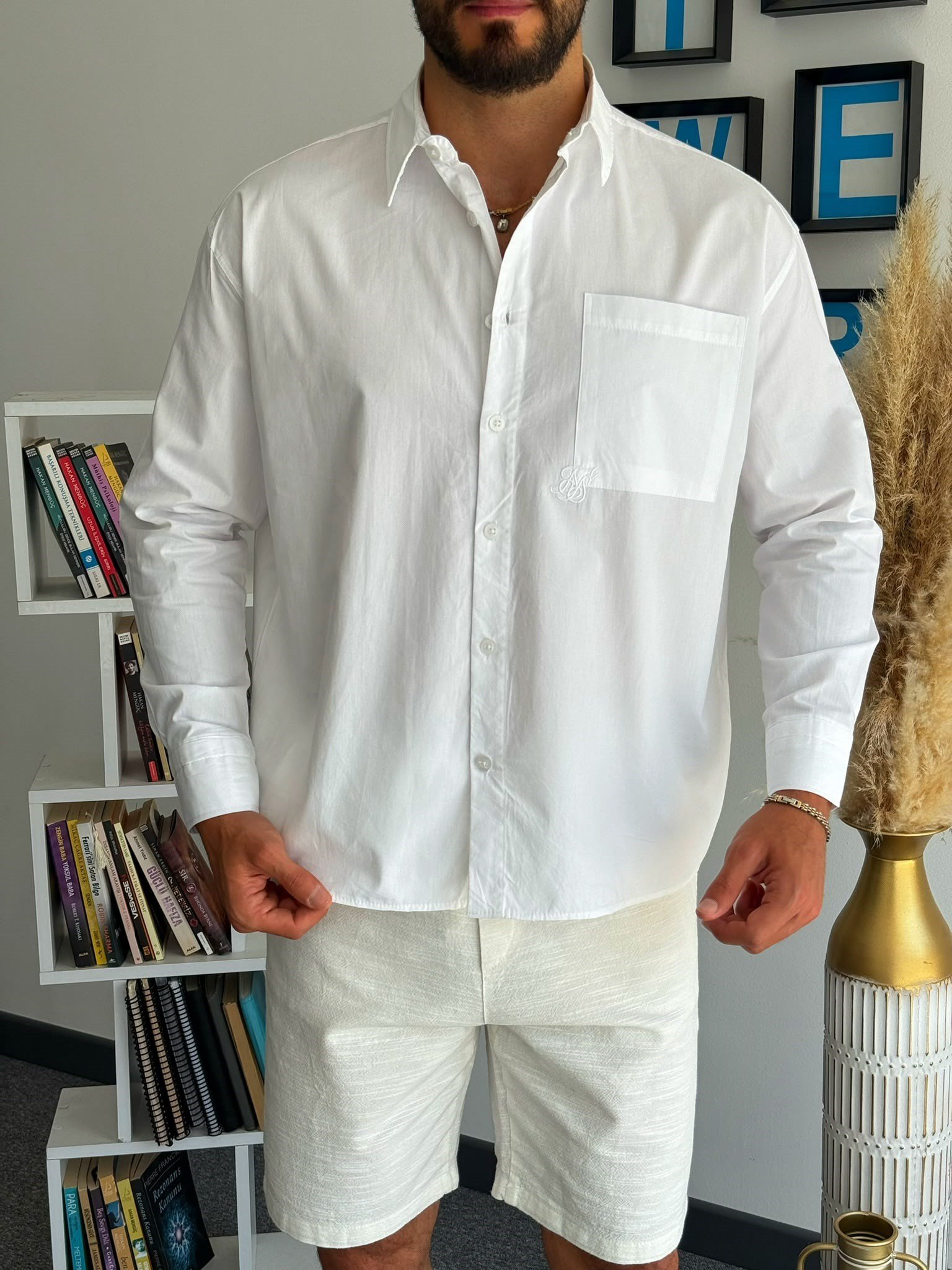 Beyaz Yazlık Oversize Baskılı Gömlek
