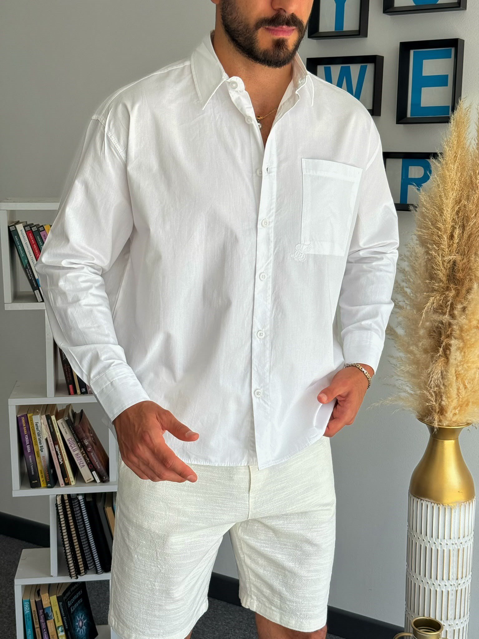 Beyaz Yazlık Oversize Baskılı Gömlek
