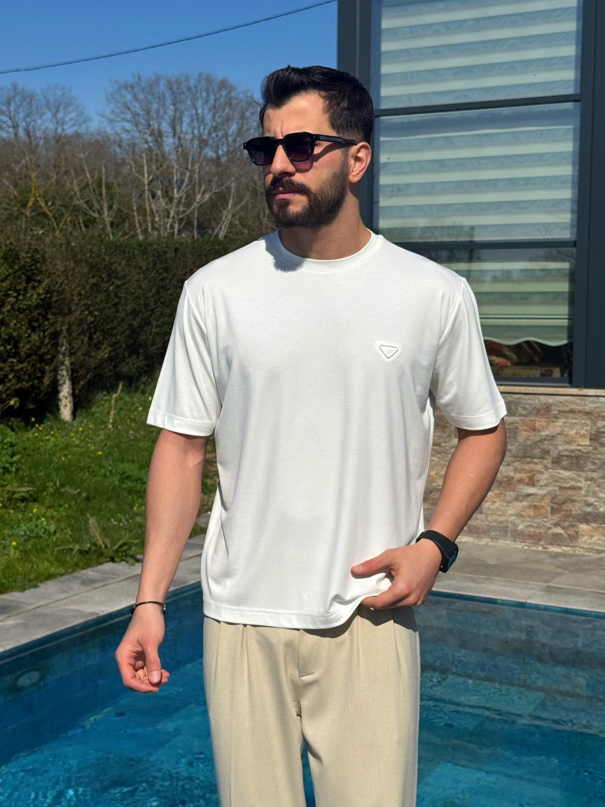 Beyaz Yazlık Zarif Tensel T-Shirt