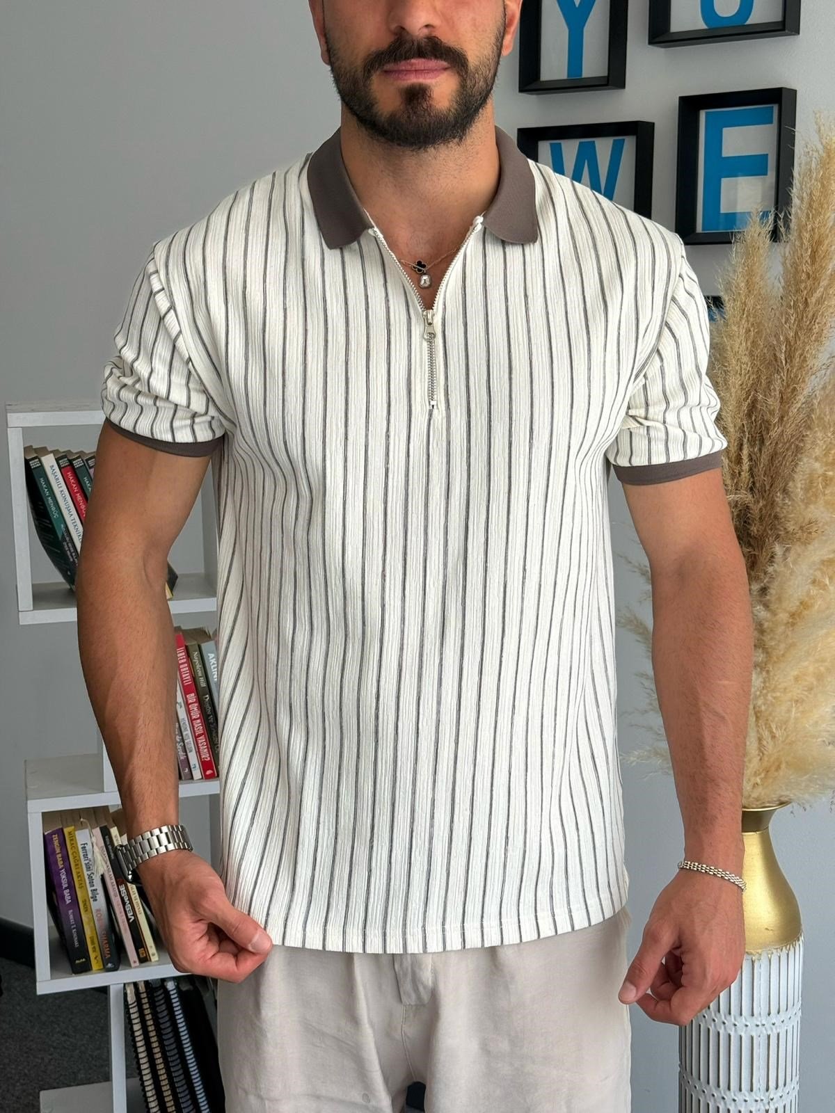 Kahverengi Yarım Fermuarlı Kolları Ribanalı Çizgili T-Shirt