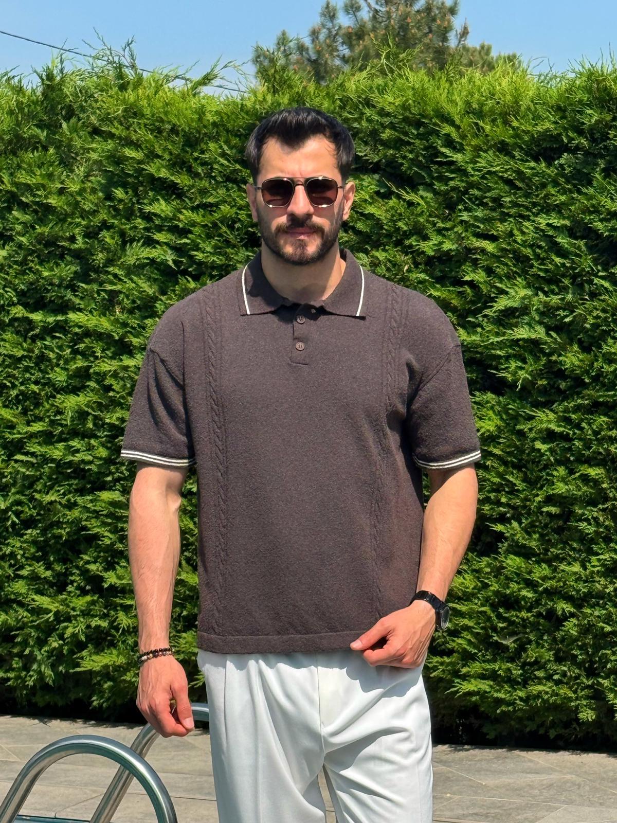 Kahverengi Yazlık Dokulu Polo Yaka Triko Tişört