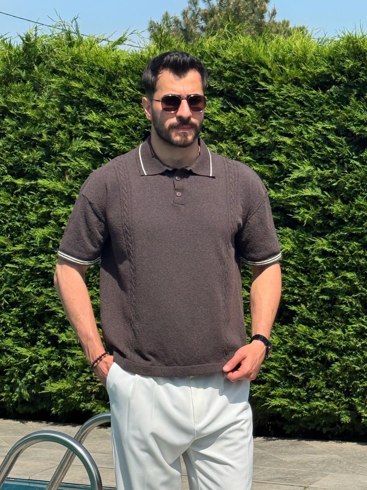 Kahverengi Yazlık Dokulu Polo Yaka Triko Tişört