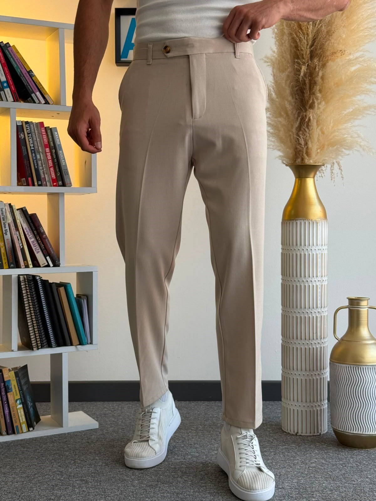 Krem Regular Kesim Kumaş Pantolon