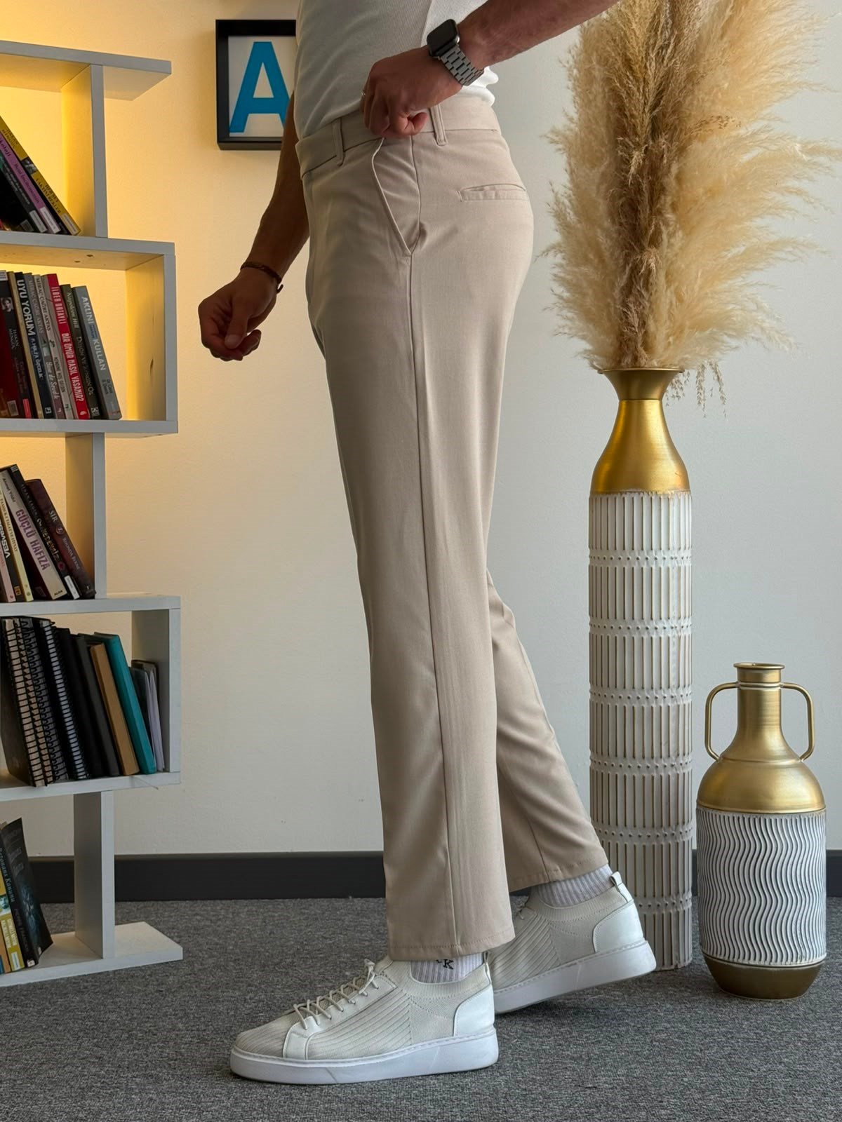 Krem Regular Kesim Kumaş Pantolon