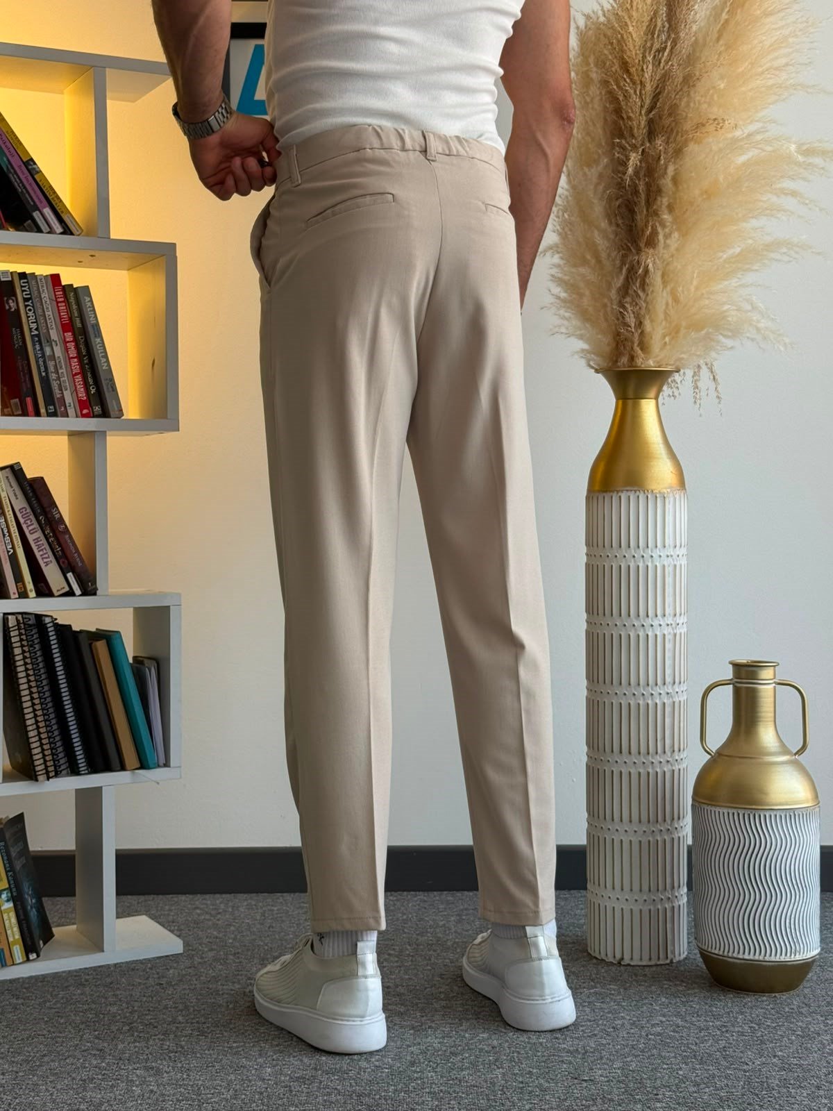 Krem Regular Kesim Kumaş Pantolon