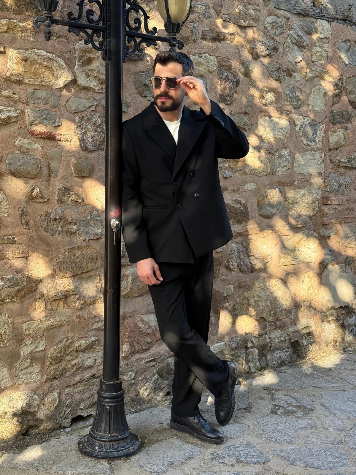 Kruvaze Takım Siyah
