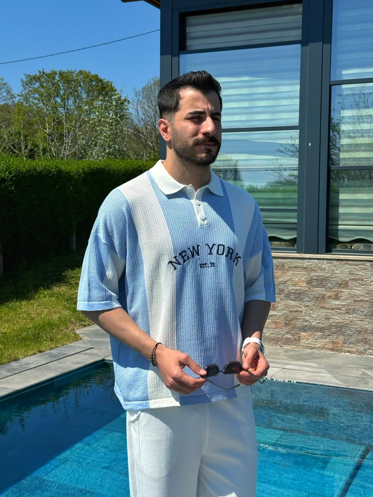 Mavi Yazlık New York Nakışlı Polo Yaka Triko