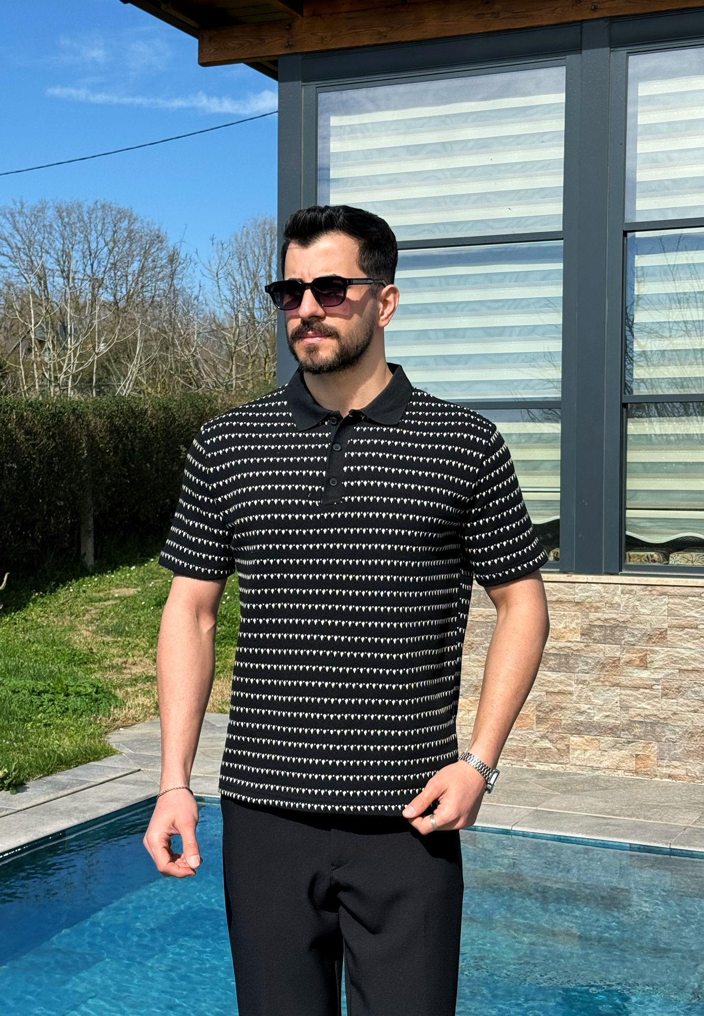 Siyah Dokulu Yazlık Polo Yaka T-Shirt