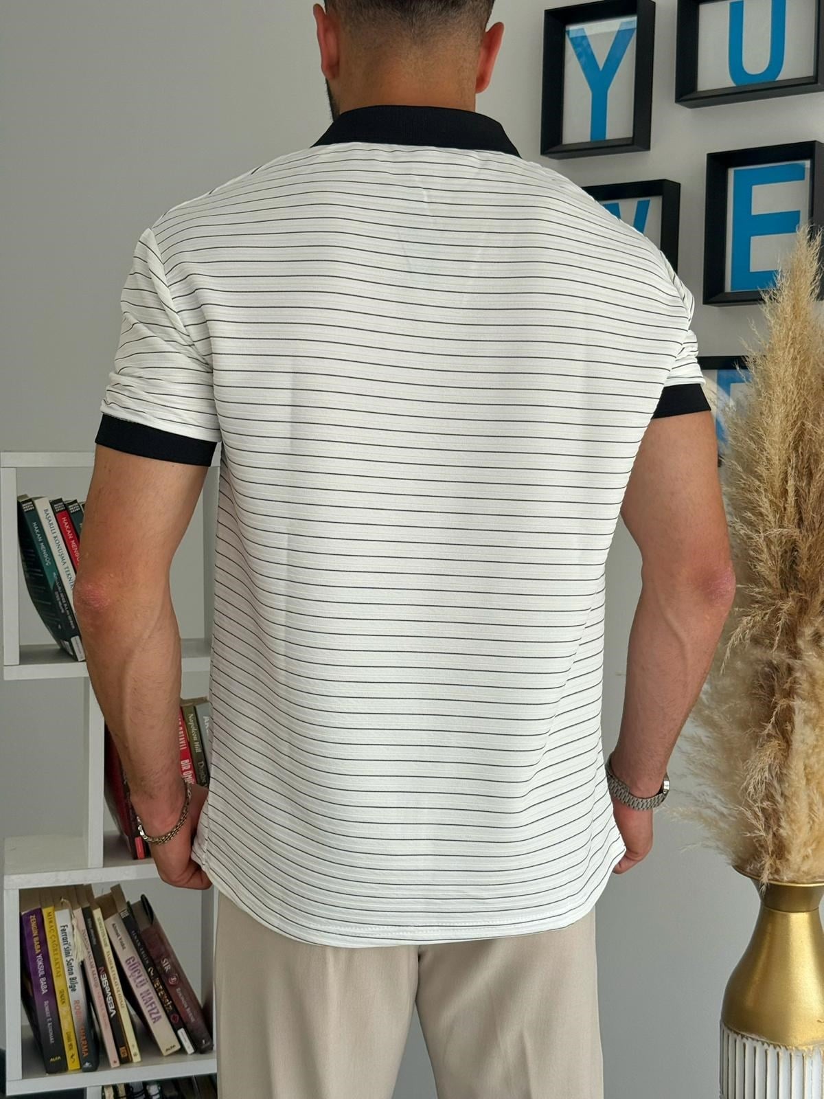 Siyah Hemşire Yaka Kolları Likralı T-Shirt